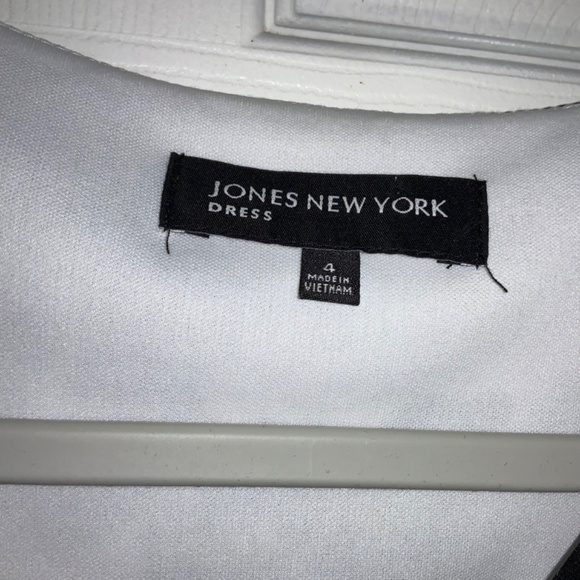 Jones New York floral faux wrap dress Sz 4 V neck fit & flare ruched waist… - Picture 5 of 7